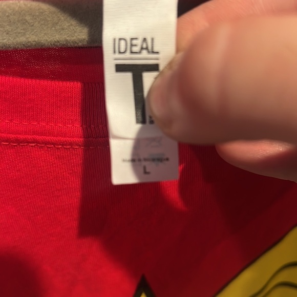 Wonder Woman Top with cape - Picture 3 of 5